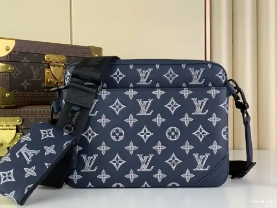 Cheap cm VUITTON Alpha-24*16*8 LOUIS Nano 0618